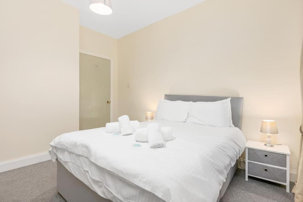 Two Bedroom Apartment-Central Edinburgh-Old Town-Licensed Esterno foto