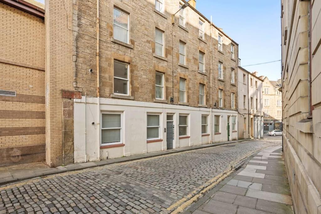 Two Bedroom Apartment-Central Edinburgh-Old Town-Licensed Esterno foto
