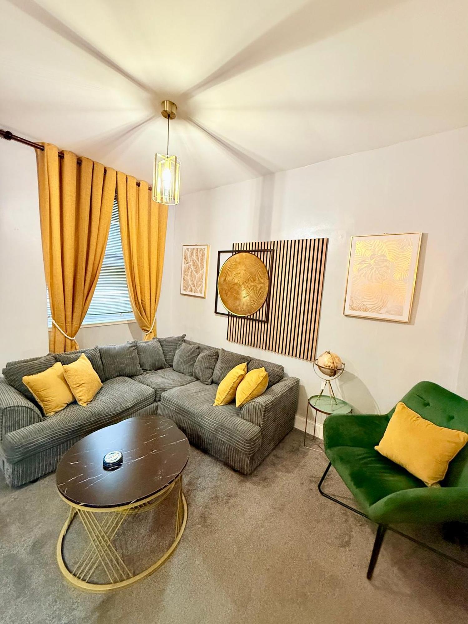 Two Bedroom Apartment-Central Edinburgh-Old Town-Licensed Esterno foto