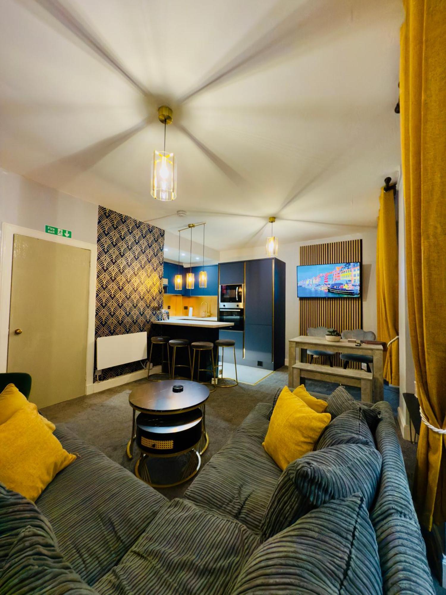 Two Bedroom Apartment-Central Edinburgh-Old Town-Licensed Esterno foto