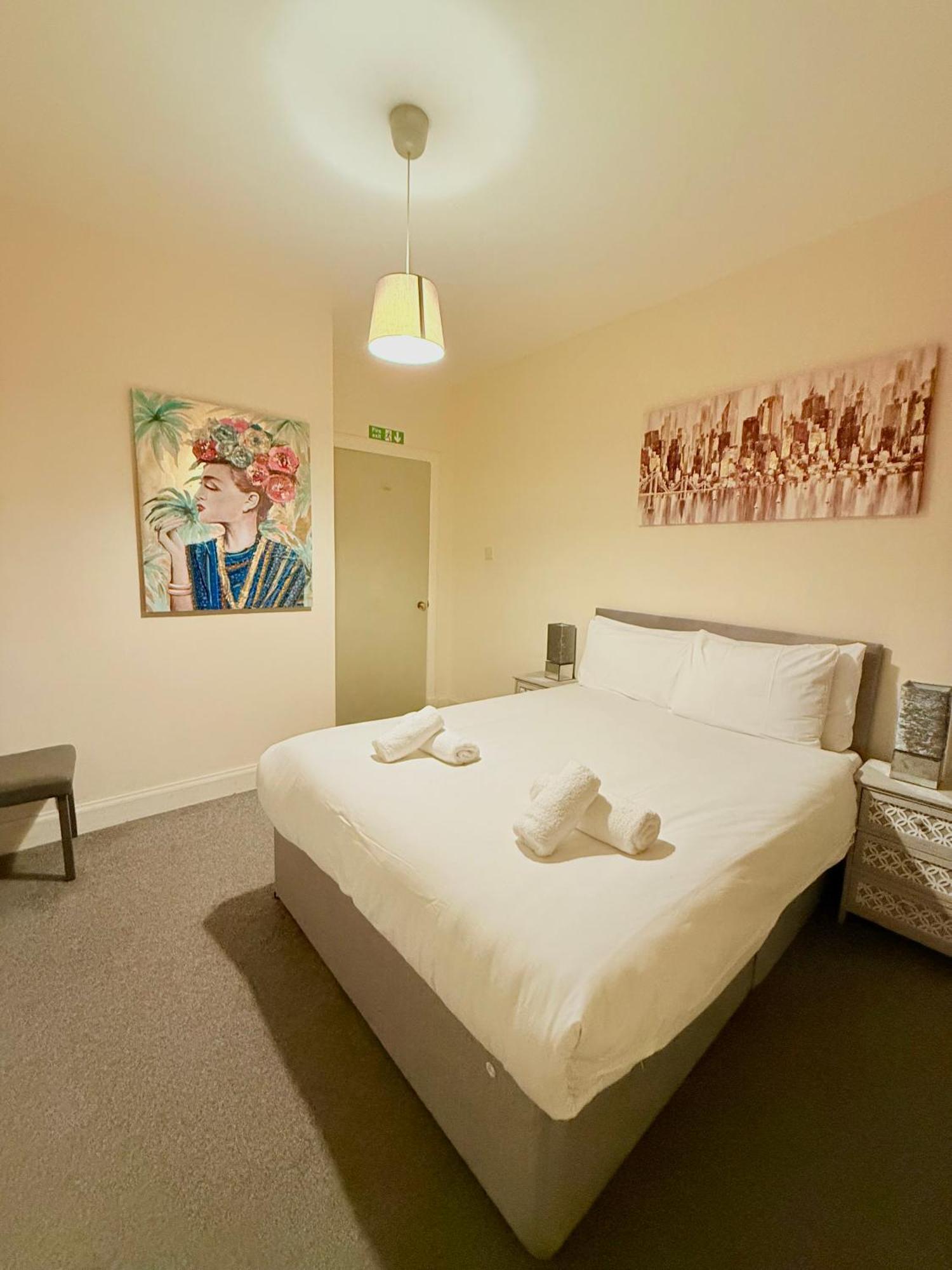 Two Bedroom Apartment-Central Edinburgh-Old Town-Licensed Esterno foto